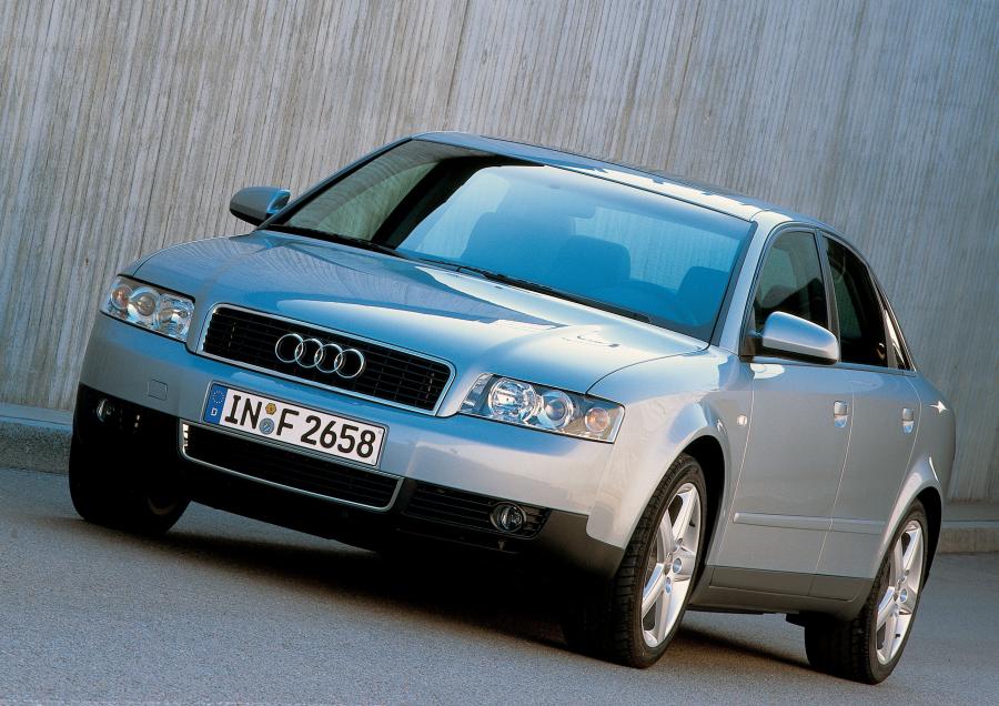  Audi A4 1.6 Sedan (B6,8E) 2000 года  (фото 1 из 1)
